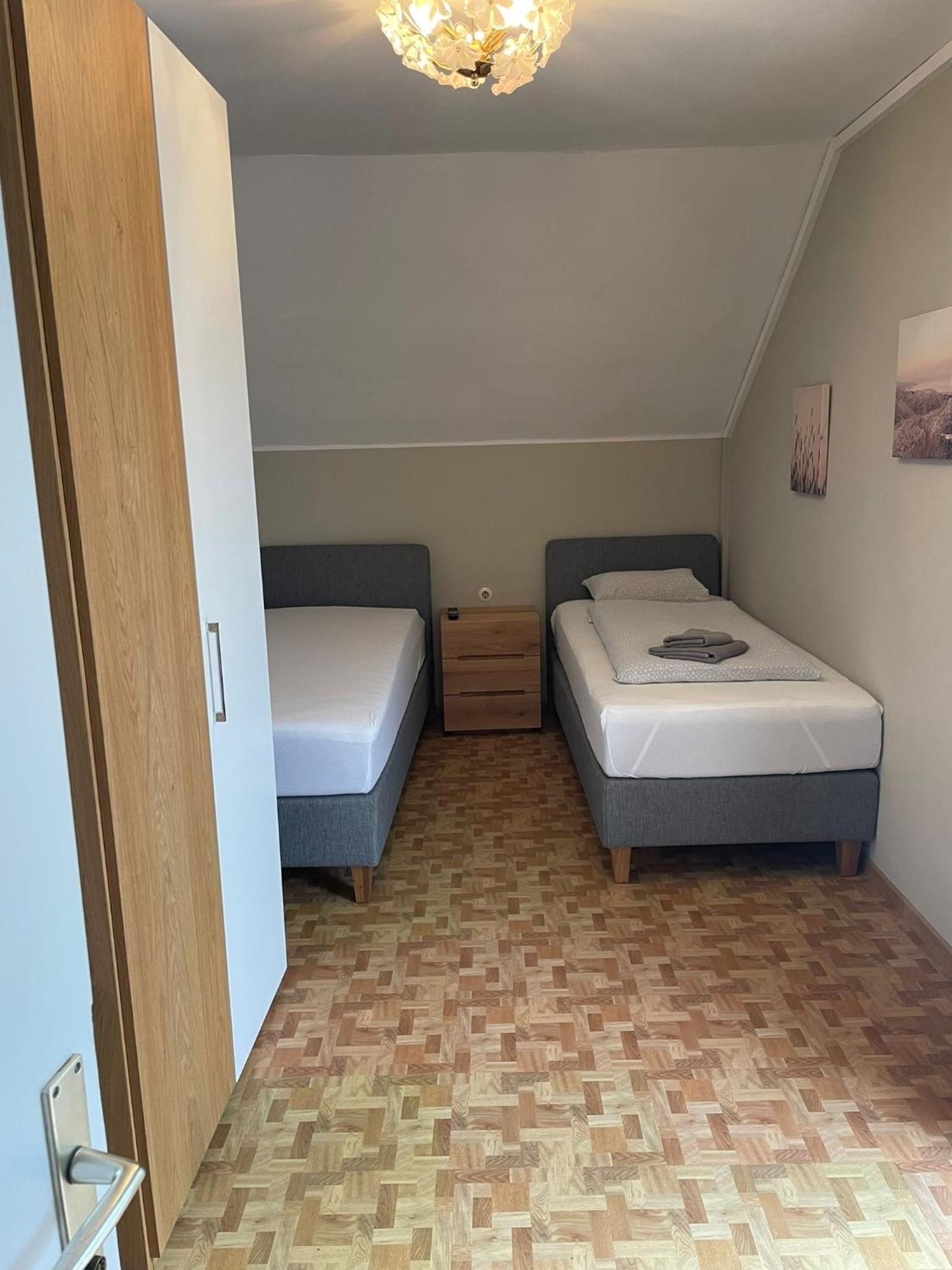 Gasthof Mit Seeterasse & Appartements Zur Landeroith Weyregg Εξωτερικό φωτογραφία