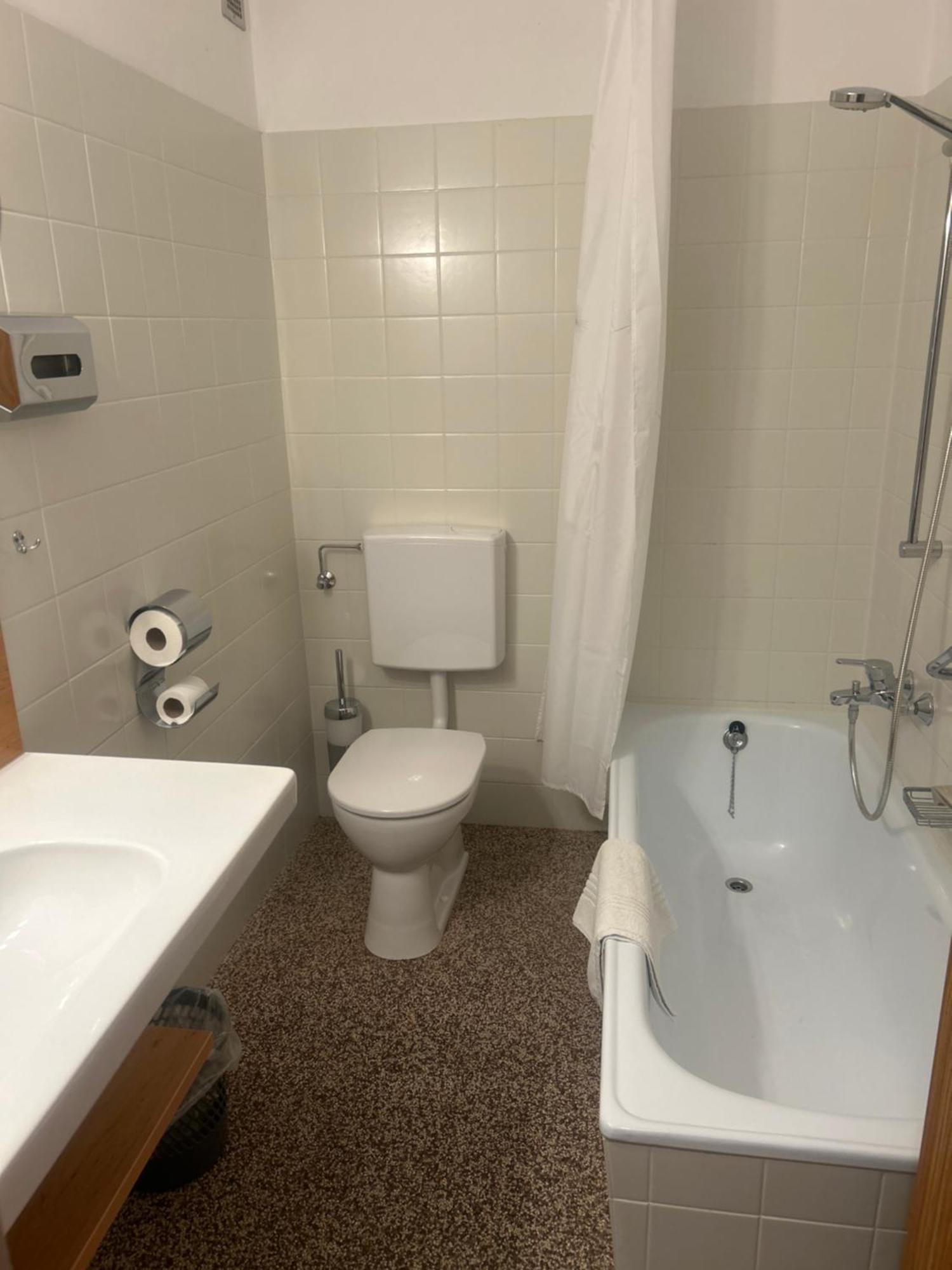 Gasthof Mit Seeterasse & Appartements Zur Landeroith Weyregg Εξωτερικό φωτογραφία